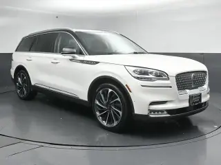 SUV de 4 puertas Lincoln Aviator 2021 AWD Reserve