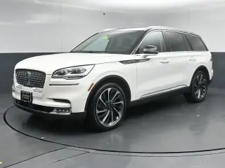 SUV de 4 puertas Lincoln Aviator 2021 AWD Reserve