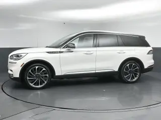 SUV de 4 puertas Lincoln Aviator 2021 AWD Reserve