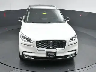 SUV de 4 puertas Lincoln Aviator 2021 AWD Reserve