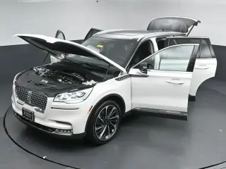 SUV de 4 puertas Lincoln Aviator 2021 AWD Reserve