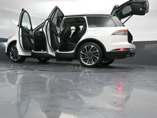 SUV de 4 puertas Lincoln Aviator 2021 AWD Reserve