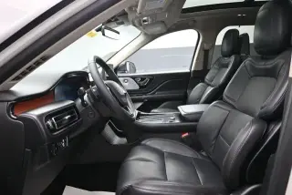 SUV de 4 puertas Lincoln Aviator 2021 AWD Reserve