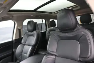 SUV de 4 puertas Lincoln Aviator 2021 AWD Reserve