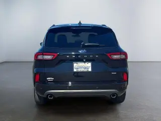 Ford Escape Hybrid 2023 ST-Line 4p SUV