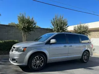 Grand Caravan 2017 --- Minivan