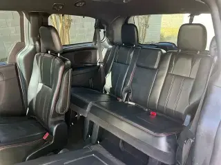 Grand Caravan 2017 --- Minivan