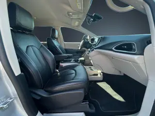 Chrysler Pacifica 2024 Touring L 4dr Minivan