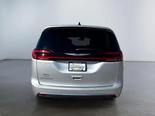Chrysler Pacifica 2024 Touring L 4dr Minivan