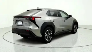 Subaru Solterra 2023 AWD Premium 4dr Crossover