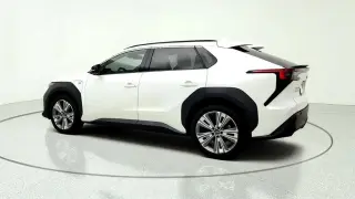 Subaru Solterra 2023 AWD Premium 4dr Crossover