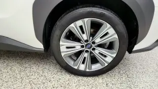 Subaru Solterra 2023 AWD Premium 4dr Crossover