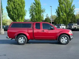 Nissan Frontier 2009 4x4 LE King Cab 4dr 5A