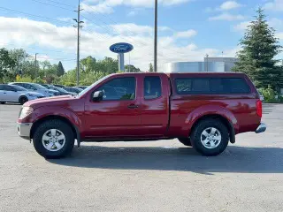 Nissan Frontier 2009 4x4 LE King Cab 4dr 5A