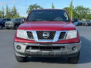 Nissan Frontier 2009 4x4 LE King Cab 4dr 5A