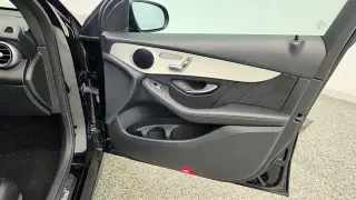 Mercedes-Benz GLC 2022 GLC 300 4dr SUV