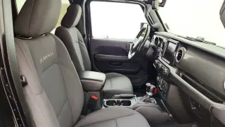 Jeep Wrangler Unlimited 2022 4x4 Sahara 4dr SUV