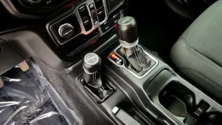 Jeep Wrangler Unlimited 2022 4x4 Sahara 4dr SUV