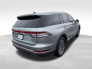 Lincoln Aviator 2023 AWD Estándar 4 puertas SUV