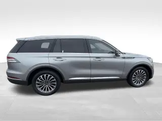Lincoln Aviator 2023 AWD Estándar 4 puertas SUV