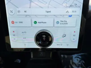 Ford Mustang Mach-E 2023 Select 4dr SUV