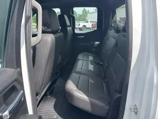 Chevrolet Silverado 1500 2022 4x4 Camión de Trabajo 4 puertas Cabina Doble 6.6 ft. SB