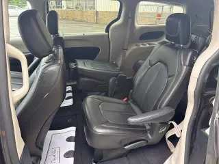 Chrysler Pacifica 2023 Touring L 4p Minivan