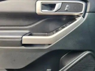 Ford Explorer 2024 XLT 4dr SUV