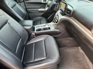 Ford Explorer 2024 XLT 4dr SUV