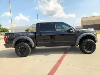 Ford F-150 2017 4x4 Raptor 4dr SuperCrew 5.5 ft. SB