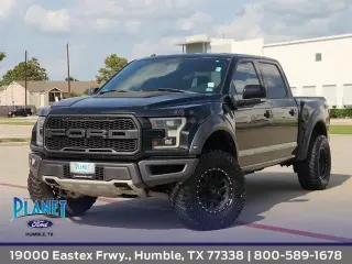 Ford F-150 2017 4x4 Raptor 4dr SuperCrew 5.5 ft. SB