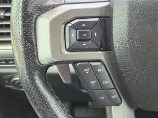 Ford F-150 2017 4x4 Raptor 4dr SuperCrew 5.5 ft. SB