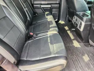 Ford F-150 2017 4x4 Raptor 4dr SuperCrew 5.5 ft. SB