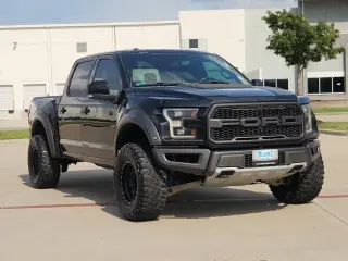 Ford F-150 2017 4x4 Raptor 4dr SuperCrew 5.5 ft. SB