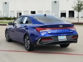 Hyundai ELANTRA 2025 Limited 4dr Sedan