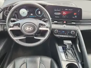 Hyundai ELANTRA 2025 Limited 4dr Sedan