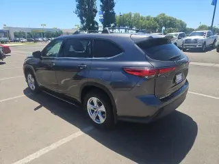 Toyota Highlander 2021 L 4dr SUV