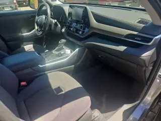 Toyota Highlander 2021 L 4dr SUV