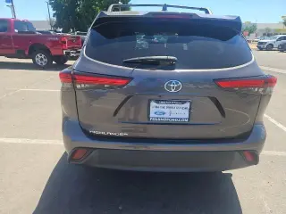 Toyota Highlander 2021 L 4dr SUV