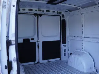 Ram ProMaster 2025 SLT+ 2500 136 WB 3dr Low Roof Cargo Van