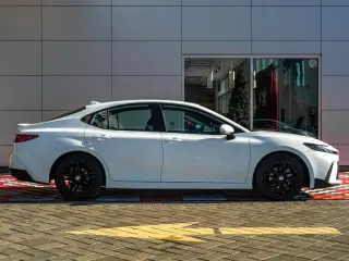 Toyota Camry 2025 SE 4dr Sedan