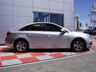 Chevrolet Cruze 2015 1LT Auto 4dr Sedan w/1SD