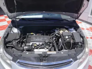 Chevrolet Cruze 2015 1LT Auto 4dr Sedan w/1SD