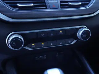 Nissan Altima 2024 2.5 SV 4dr Sedan