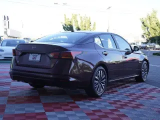 Nissan Altima 2024 2.5 SV 4dr Sedan