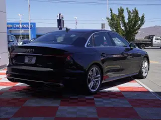 Audi A4 2024 AWD quattro S line Premium Plus 45 TFSI 4dr Sedan