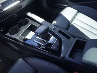 Audi A4 2024 AWD quattro S line Premium Plus 45 TFSI 4dr Sedan