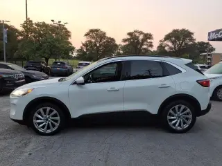 Ford Escape 2022 AWD Titanium 4dr SUV