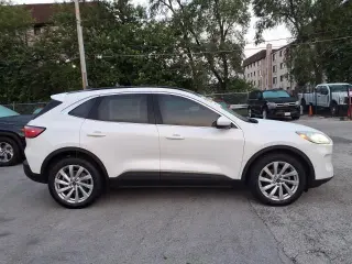 Ford Escape 2022 AWD Titanium 4dr SUV