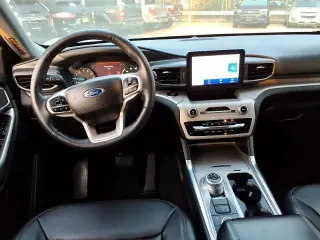 Ford Explorer 2023 AWD XLT 4dr SUV